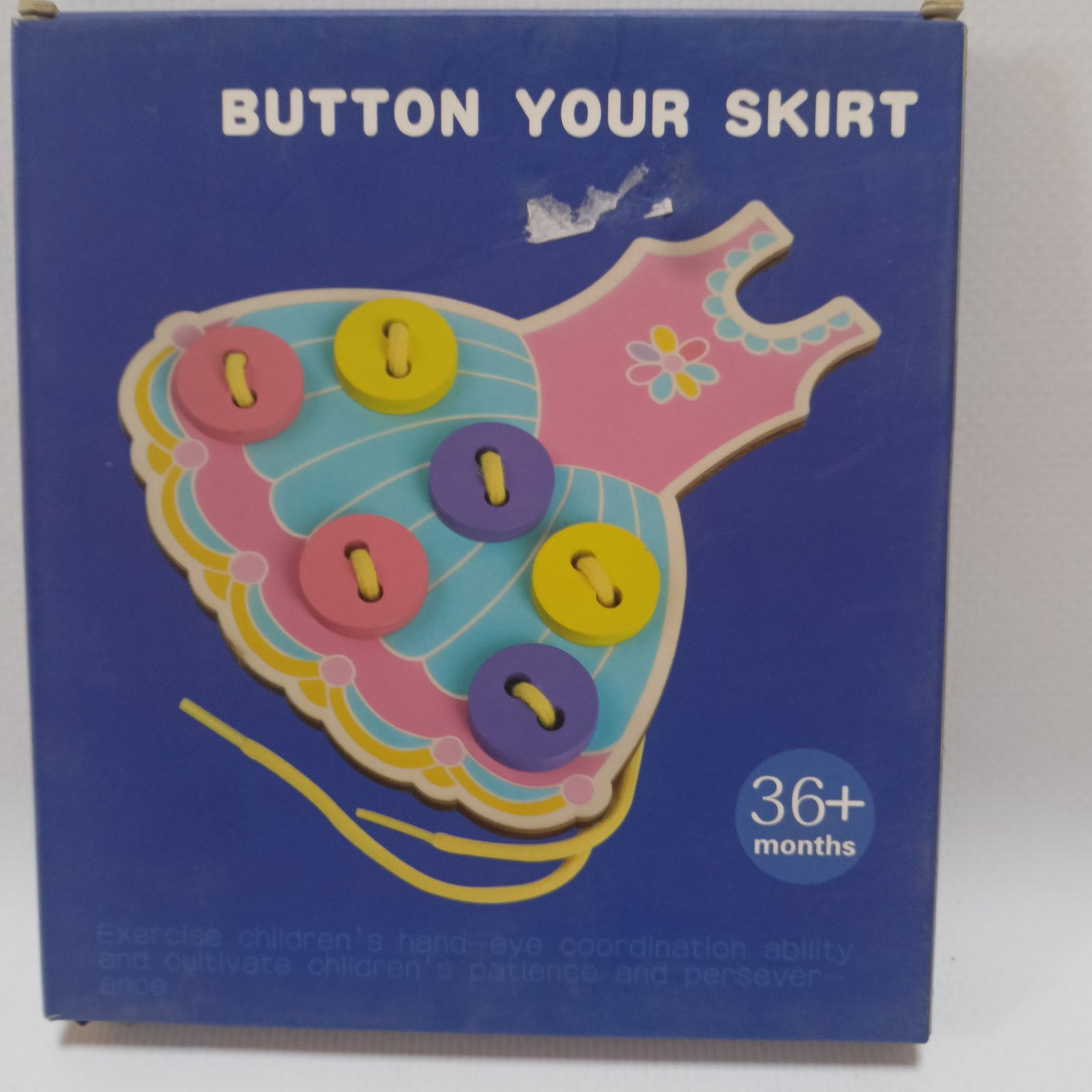 Button Your Skirt Lacing Board – لوحة ربط الأزرار والخيوط على شكل ملابس